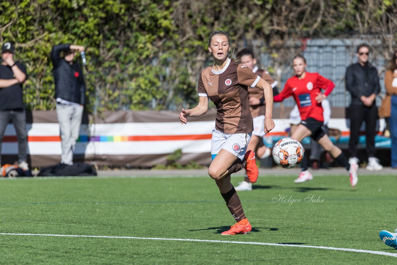 Bild 95 - wBJ FC St. Pauli - Eimsbuetteler TV : Ergebnis: 3:4